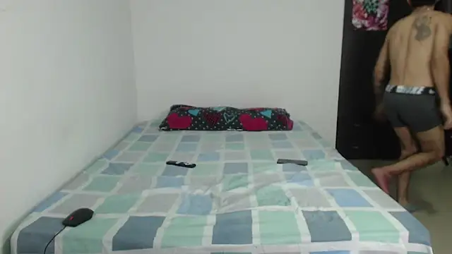 nextboywell1 online show from November 23, 2025, 11:48 pm