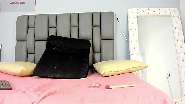 Snapshot of _jasmine_blush chatting on September 28, 2025, 12:34 pm jasmine blush online show from September 28, 2025, 12:34 pm