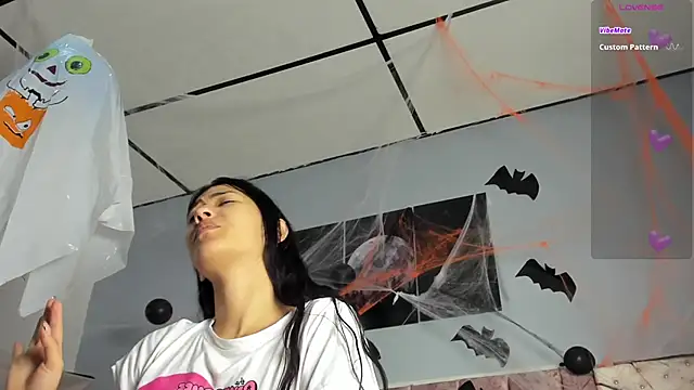 Snapshot of _jasmine_blush chatting on October 31, 2025, 12:02 pm jasmine blush online show from October 31, 2025, 12:02 pm