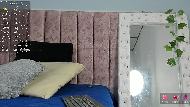 Snapshot of _jasmine_blush chatting on November 14, 2025, 1:26 pm jasmine blush online show from November 14, 2025, 1:26 pm