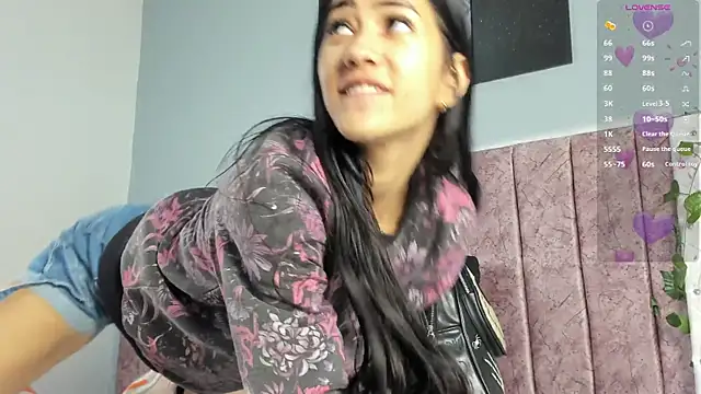 Snapshot of _jasmine_blush chatting on November 6, 2025, 1:48 pm jasmine blush online show from November 6, 2025, 1:48 pm