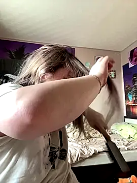 Snapshot of Kemeli008 chatting on October 24, 2025, 9:41 am Kemeli008 online show from October 24, 2025, 9:41 am