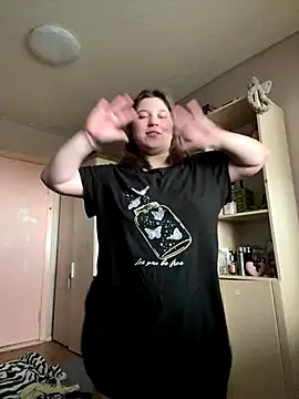 Snapshot of Kemeli008 chatting on October 26, 2025, 10:26 am Kemeli008 online show from October 26, 2025, 10:26 am