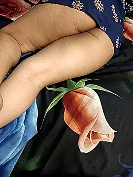 SIMRANSONU26 online show from April 16, 2026, 6:58 am