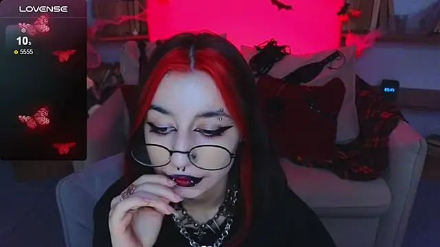 Snapshot of Mistress__Marcelline chatting on October 31, 2025, 10:23 am Mistress Marcelline online show from October 31, 2025, 10:23 am