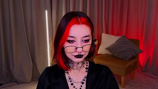 Mistress  Marcelline online show from May 13, 2026, 2:07 am