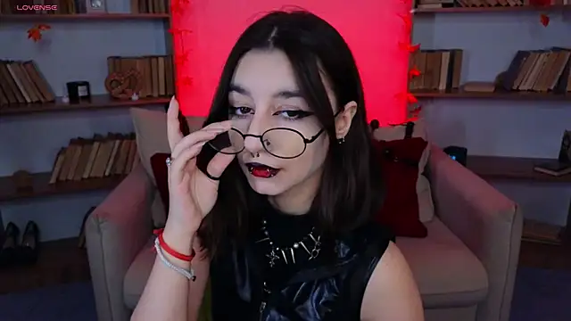 Snapshot of Mistress__Marcelline chatting on September 24, 2025, 9:38 am Mistress Marcelline online show from September 24, 2025, 9:38 am