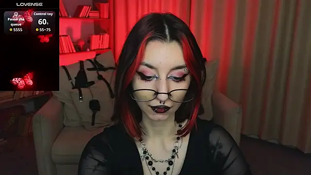 Snapshot of Mistress__Marcelline chatting on February 1, 2026, 10:46 am Mistress Marcelline online show from February 1, 2026, 10:46 am