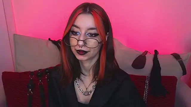 Snapshot of Mistress__Marcelline chatting on December 20, 2025, 9:56 am Mistress Marcelline online show from December 20, 2025, 9:56 am