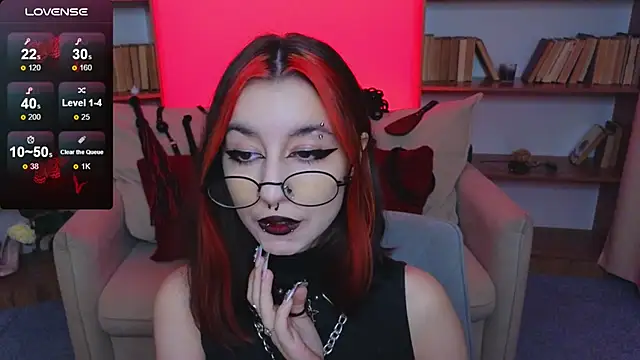 Snapshot of Mistress__Marcelline chatting on November 19, 2025, 10:15 am Mistress Marcelline online show from November 19, 2025, 10:15 am