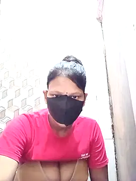 Snapshot of varnika chatting on September 15, 2025, 2:34 am varnika online show from September 15, 2025, 2:34 am