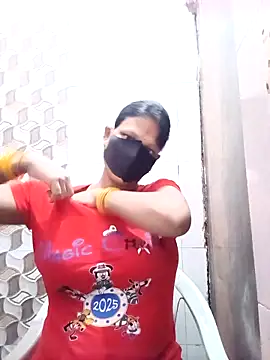 Snapshot of varnika chatting on September 27, 2025, 8:20 am varnika online show from September 27, 2025, 8:20 am