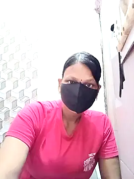 Snapshot of varnika chatting on October 21, 2025, 12:26 pm varnika online show from October 21, 2025, 12:26 pm