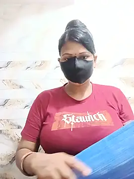 Snapshot of varnika chatting on July 7, 2026, 4:43 pm varnika online show from July 7, 2026, 4:43 pm