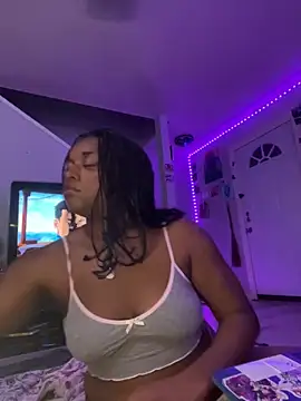 XKimmyGreen online show from April 16, 2026, 4:02 am