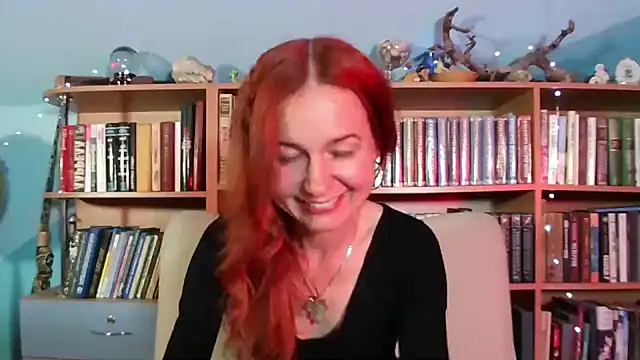 Foxilady357 online show from May 18, 2026, 2:00 pm
