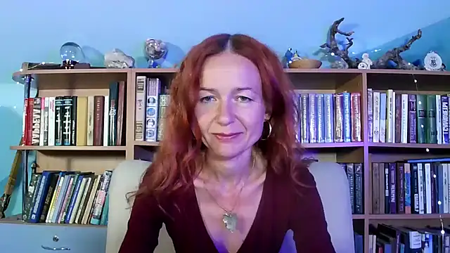Foxilady357 online show from August 5, 2026, 1:49 pm