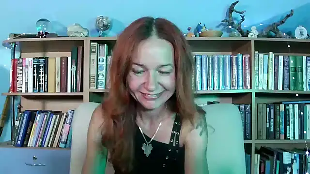 Foxilady357 online show from August 7, 2026, 1:39 pm