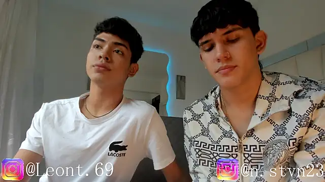 LoganTwink18 online show from April 1, 2026, 2:14 pm