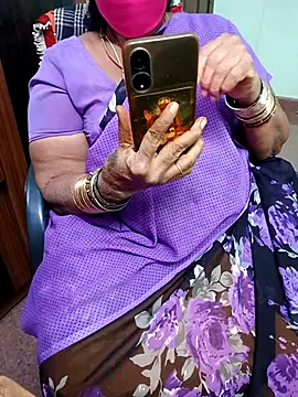 Snapshot of amuthasree chatting on September 14, 2025, 6:41 pm amuthasree online show from September 14, 2025, 6:41 pm