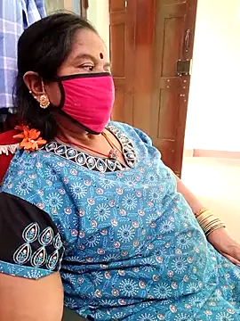 Snapshot of amuthasree chatting on September 26, 2025, 8:43 am amuthasree online show from September 26, 2025, 8:43 am