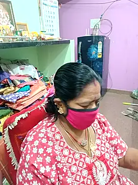 Snapshot of amuthasree chatting on September 19, 2025, 10:14 pm amuthasree online show from September 19, 2025, 10:14 pm