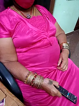 Snapshot of amuthasree chatting on October 15, 2025, 5:32 pm amuthasree online show from October 15, 2025, 5:32 pm