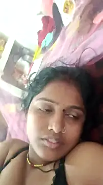 Guriya0076 online show from April 29, 2026, 12:04 am