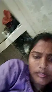 Guriya0076 online show from April 23, 2026, 4:52 pm