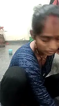 Snapshot of Guriya0076 chatting on October 26, 2025, 12:27 pm Guriya0076 online show from October 26, 2025, 12:27 pm