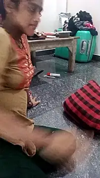 Snapshot of Guriya0076 chatting on September 25, 2025, 10:43 am Guriya0076 online show from September 25, 2025, 10:43 am