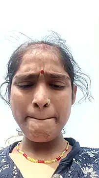 Guriya0076 online show from November 12, 2025, 5:11 am