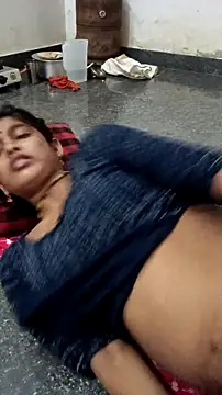 Snapshot of Guriya0076 chatting on October 1, 2025, 10:46 pm Guriya0076 online show from October 1, 2025, 10:46 pm