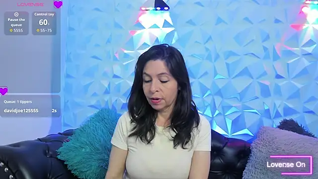 Snapshot of SabinaDeluxe_cg chatting on November 15, 2025, 12:31 pm SabinaDeluxe cg online show from November 15, 2025, 12:31 pm