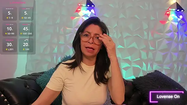 Snapshot of SabinaDeluxe_cg chatting on October 22, 2025, 11:53 am SabinaDeluxe cg online show from October 22, 2025, 11:53 am