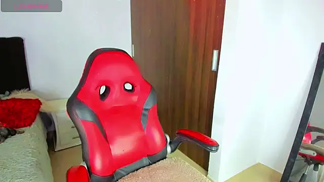 alexandra cute online show from January 9, 2026, 4:30 am