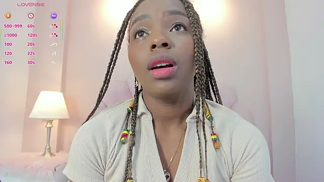 Snapshot of Melanyy_Ebonny chatting on December 16, 2025, 3:44 am Melanyy Ebonny online show from December 16, 2025, 3:44 am