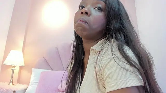 Snapshot of Melanyy_Ebonny chatting on November 14, 2025, 3:54 am Melanyy Ebonny online show from November 14, 2025, 3:54 am