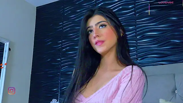 Snapshot of Ambar_Bull chatting on November 28, 2025, 1:55 pm Ambar Bull online show from November 28, 2025, 1:55 pm