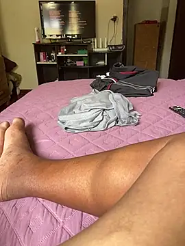 Snapshot of PIROCAGG21 chatting on February 17, 2026, 6:05 pm PIROCAGG21 online show from February 17, 2026, 6:05 pm