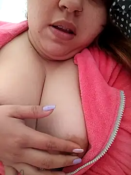 Snapshot of melisa_hot420 chatting on November 6, 2025, 3:05 pm melisa hot420 online show from November 6, 2025, 3:05 pm