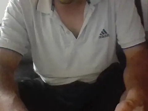 santiii   12 online show from March 26, 2026, 2:54 am