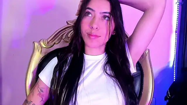 Snapshot of ValkaGrecco chatting on November 4, 2025, 4:05 am ValkaGrecco online show from November 4, 2025, 4:05 am