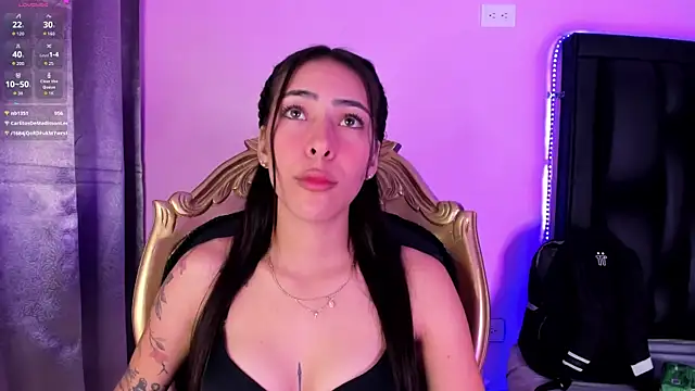 Snapshot of ValkaGrecco chatting on October 25, 2025, 2:55 am ValkaGrecco online show from October 25, 2025, 2:55 am