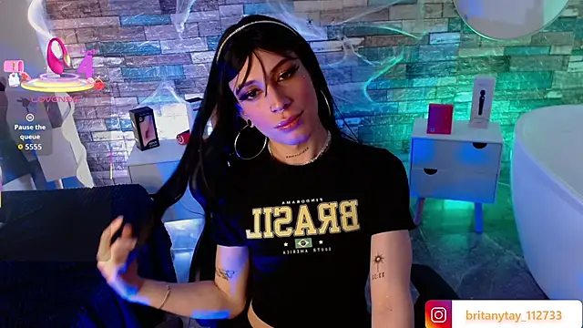 boyfox tay online show from November 8, 2025, 6:28 am