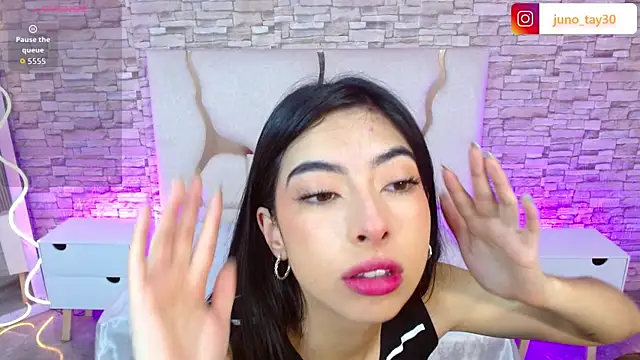 Snapshot of juno_tay chatting on November 11, 2025, 11:49 am juno tay online show from November 11, 2025, 11:49 am