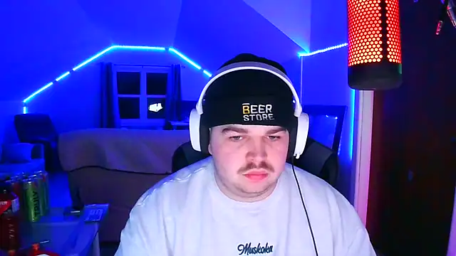 Snapshot of Bigboyballen chatting on March 4, 2026, 3:03 am Bigboyballen online show from March 4, 2026, 3:03 am