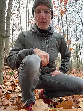 Snapshot of SexyLeon8 chatting on November 13, 2025, 1:37 pm SexyLeon8 online show from November 13, 2025, 1:37 pm