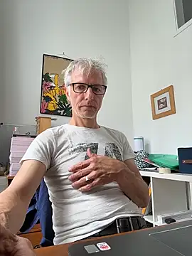 Snapshot of SexyLeon8 chatting on June 9, 2026, 1:56 pm SexyLeon8 online show from June 9, 2026, 1:56 pm