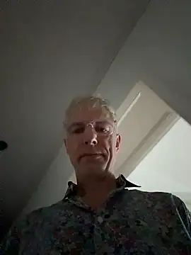 Snapshot of SexyLeon8 chatting on November 16, 2025, 9:03 am SexyLeon8 online show from November 16, 2025, 9:03 am